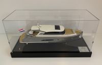 Custom yacht model 54